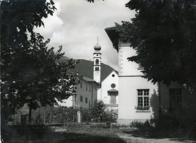 castelnuovolachiesa.jpg